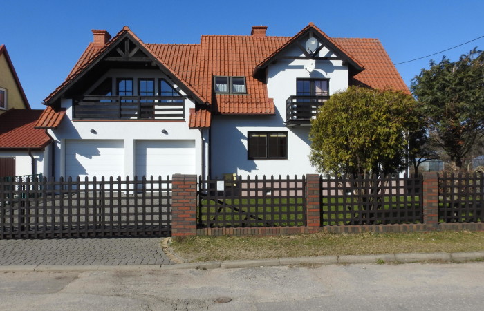 warmińsko-mazurskie, węgorzewski, Piękny dom w Węgorzewie na ulicy Warmińskiej