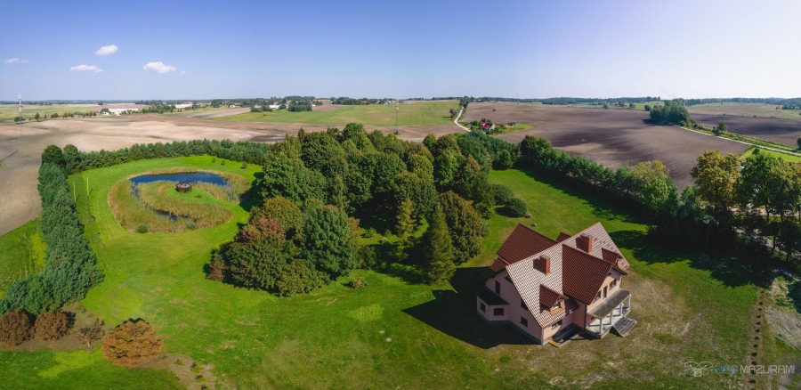 węgorzewski, Węgorzewo, Czerwony Dwór, Działka plus dom do wykończenia.