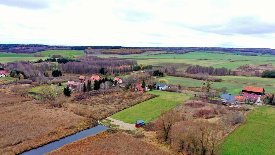 giżycki, Ryn, Knis, Działka bud. z linią brzegowa