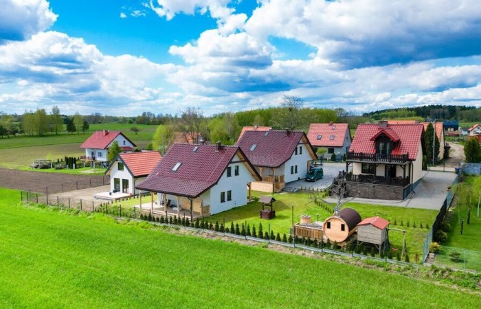 giżycki, Giżycko, Bogaczewo, Dwa domy jednorodzinne oraz budynek gosp. wm Bogaczewo gm Giżycko