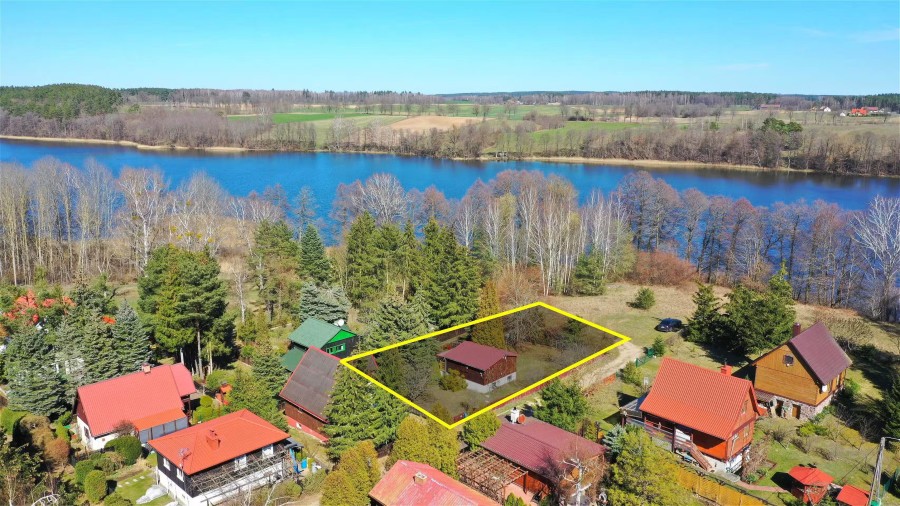 mrągowski, Sorkwity, Borowe, Dom w pierwszej linii jeziora Mazury