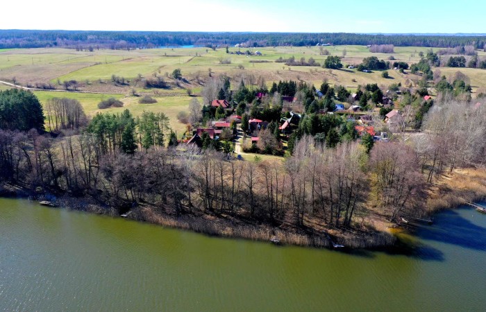 mrągowski, Sorkwity, Borowe, Dom w pierwszej linii jeziora Mazury