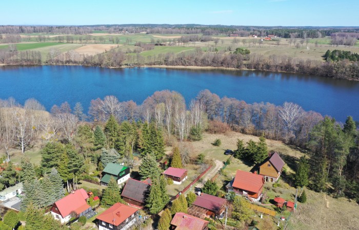 mrągowski, Sorkwity, Borowe, Dom w pierwszej linii jeziora Mazury
