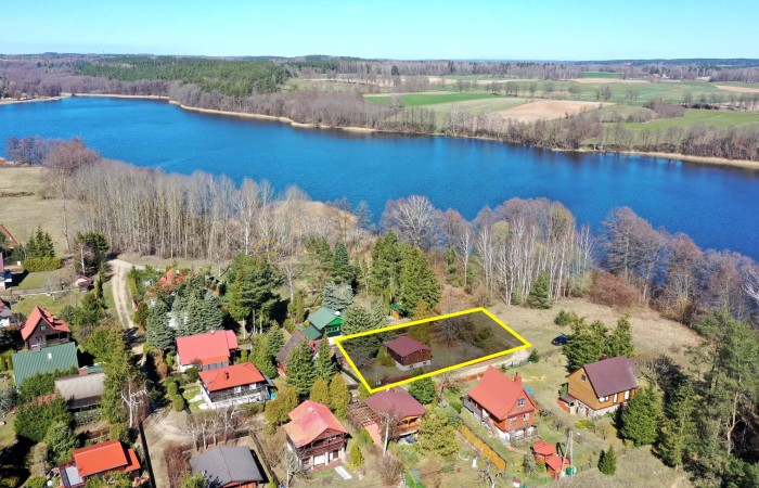 mrągowski, Sorkwity, Borowe, Dom w pierwszej linii jeziora Mazury