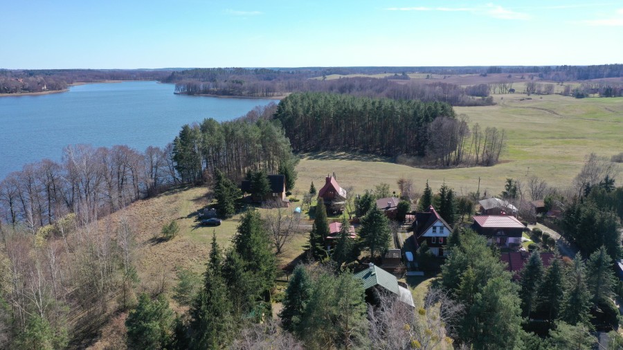 mrągowski, Sorkwity, Borowe, Dom w pierwszej linii jeziora Mazury