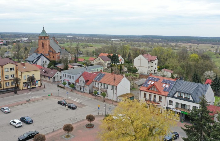 mazowieckie, makowski, Atrakcyjna kamienica w centrum Różana