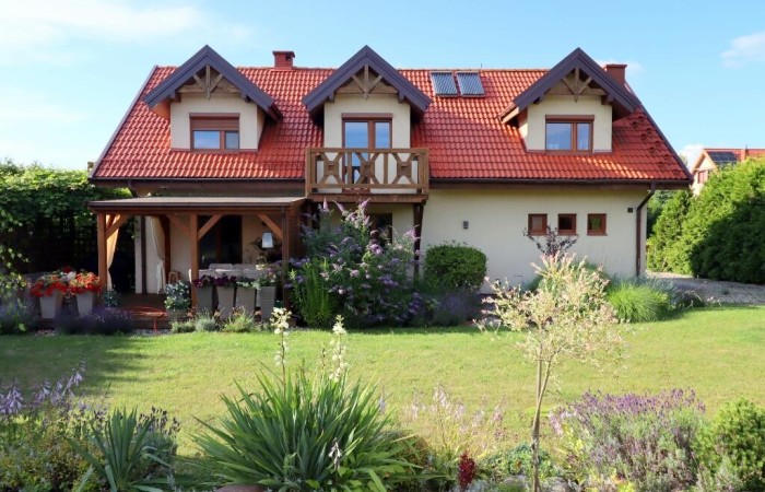 węgorzewski, Węgorzewo, Jana Heweliusza, Komfortowy dom jednorodzinny w Węgorzewie, ul. Heweliusza 6