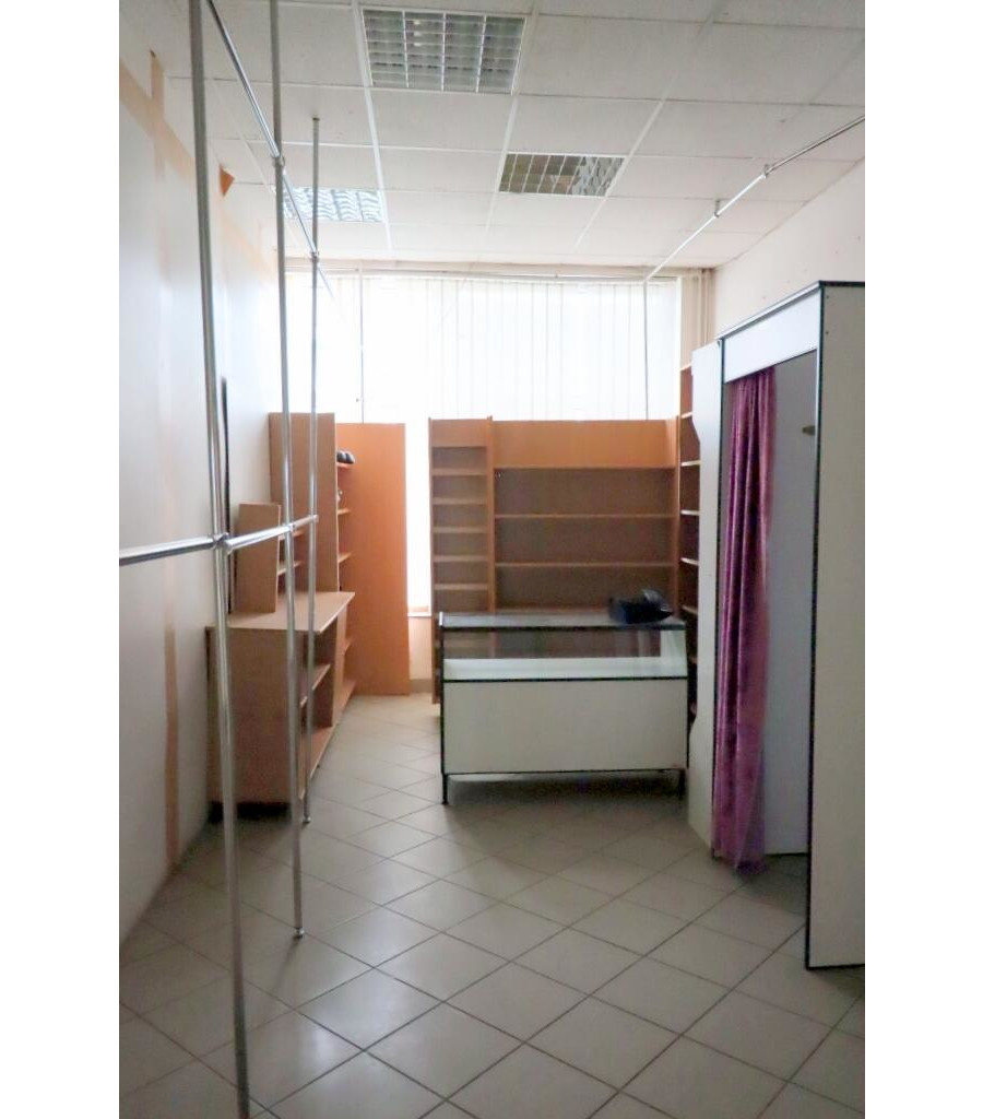 giżycki, Giżycko, Kętrzyńskiego, Lokal usługowy 104 m² – Centrum Giżycka, ul. Warszawska 12 – Dom Handlowy „Dominik”