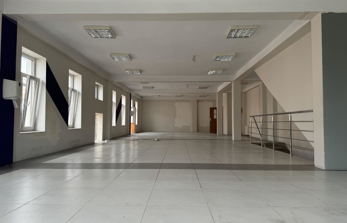 zambrowski, Zambrów, pl. Sikorskiego, Doskonała lokalizacja w centrum  Zambrowa