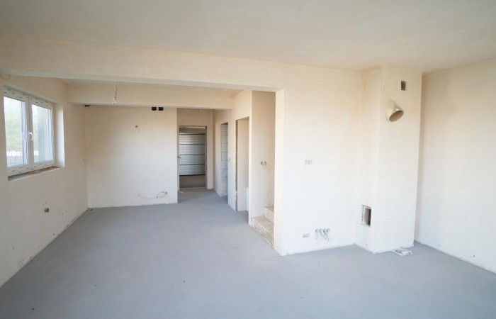 łomżyński, Łomża, Konarzyce, Złota, Dom w zabudowie bliźniaczej blisko miasta