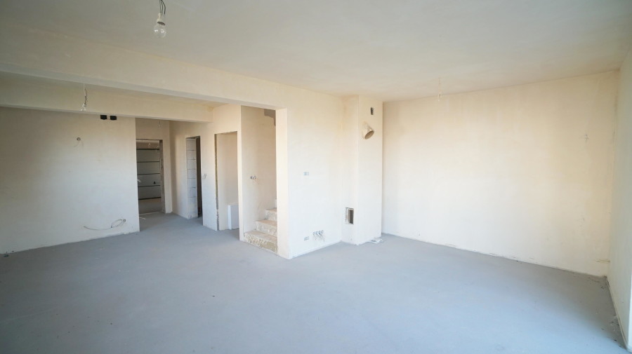 łomżyński, Łomża, Konarzyce, Złota, Dom w zabudowie bliźniaczej blisko miasta