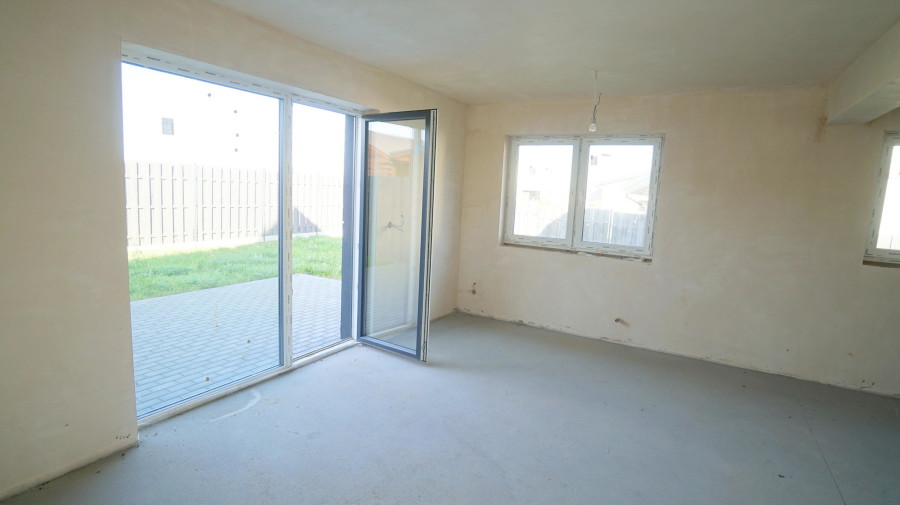 łomżyński, Łomża, Konarzyce, Złota, Dom w zabudowie bliźniaczej blisko miasta