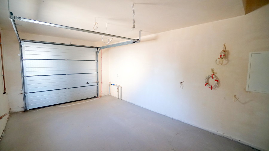 łomżyński, Łomża, Konarzyce, Złota, Dom w zabudowie bliźniaczej blisko miasta