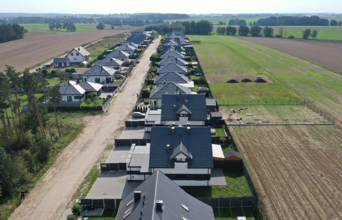 łomżyński, Łomża, Konarzyce, Złota, Dom w zabudowie bliźniaczej blisko miasta