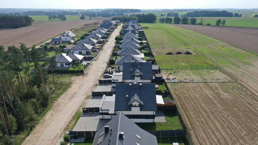 łomżyński, Łomża, Konarzyce, Złota, Dom w zabudowie bliźniaczej blisko miasta