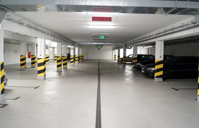 podlaskie, Łomża, Miejsce w hali garażowej