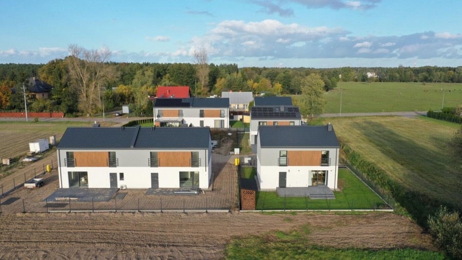 Ostrołęka, Wierzbowa, Nowoczesny dom w zabudowie bliźniaczej