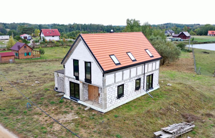 giżycki, Wydminy, Okrągłe, Nowoczesny dom do własnej aranżacji z widokiem na Jezioro Bielskie