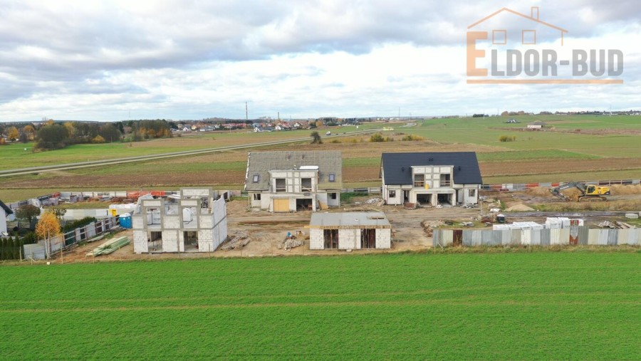 łomżyński, Łomża, Konarzyce, Jaśminowa, Przestronny dom z garażem blisko Łomży