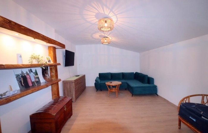 piski, Orzysz, Góra, Dom, łódź i pomost nad jeziorem Tyrkło  Góra 50 gm Orzysz