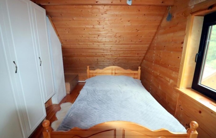 piski, Orzysz, Góra, Dom, łódź i pomost nad jeziorem Tyrkło  Góra 50 gm Orzysz