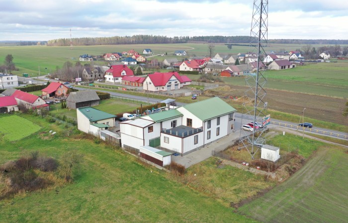 kolneński, Mały Płock, Budynek handlowo-usługowy generujący dochód pasywny