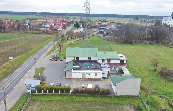 kolneński, Mały Płock, Budynek handlowo-usługowy generujący dochód pasywny