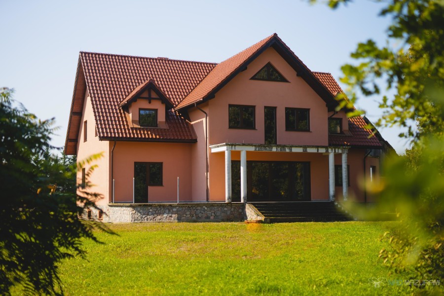 węgorzewski, Węgorzewo, Czerwony Dwór, Działka plus dom do wykończenia.