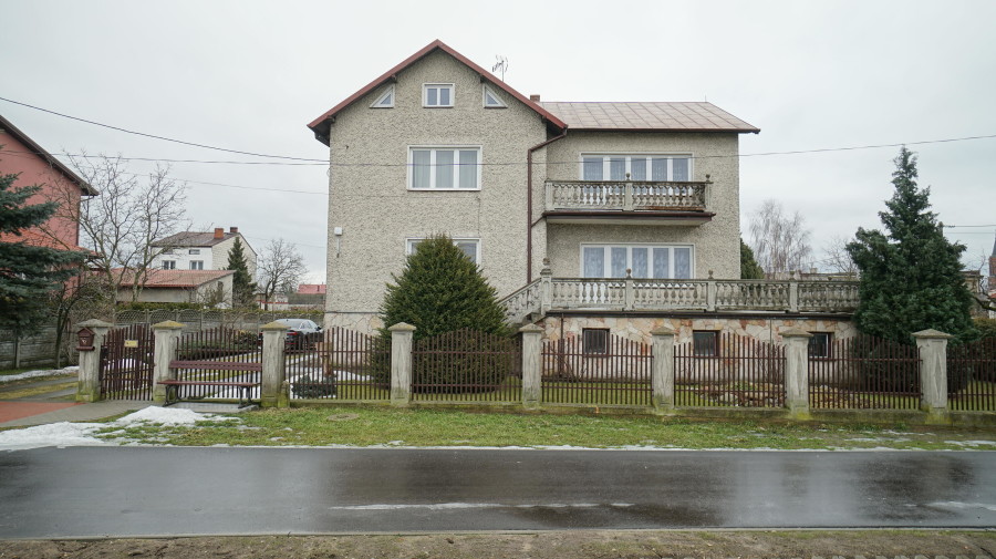 łomżyński, Śniadowo, Szosowa, Solidny dom z zapleczem i garażem | idealny dla rodziny i pod biznes