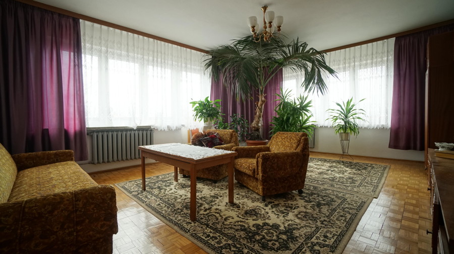 łomżyński, Śniadowo, Szosowa, Solidny dom z zapleczem i garażem | idealny dla rodziny i pod biznes