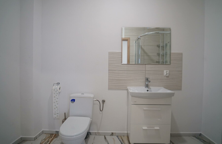 łomżyński, Piątnica, Budy Czarnockie, Tak nisko nie było !! - DOM w Budach Czarnockich !!!