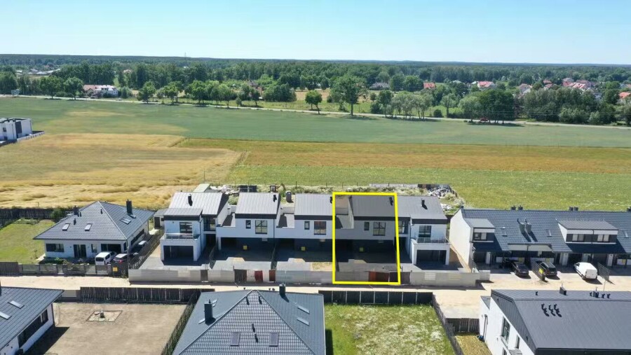 Ostrołęka, Stefana Żeromskiego, Dom w zabudowie szeregowej z fantastycznym salonem