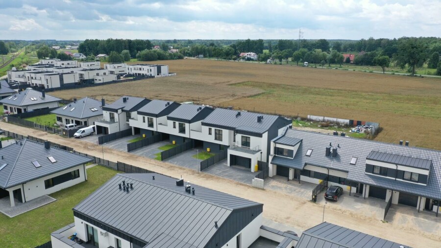 Ostrołęka, Stefana Żeromskiego, Dom w zabudowie szeregowej z fantastycznym salonem