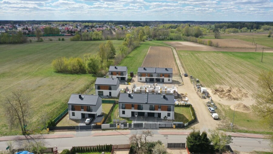 Ostrołęka, Wierzbowa, Nowoczesny dom w zabudowie bliźniaczej