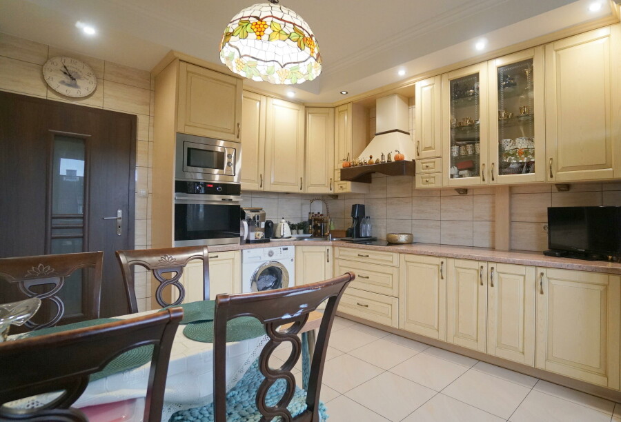 łomżyński, Łomża, Aleja Legionów, Idealna inwestycja: Dom z lokalem usługowym w sercu miasta !