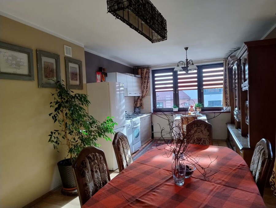 makowski, Różan, Lwowska, Dom z lokalem usługowym w Różanie