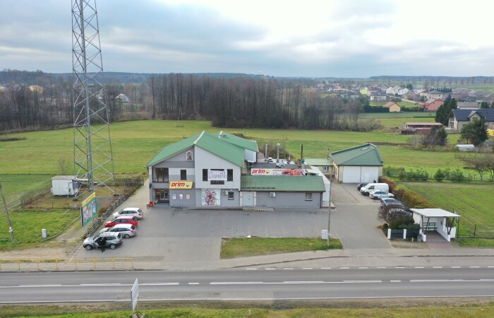 kolneński, Mały Płock, Budynek handlowo-usługowy generujący dochód pasywny