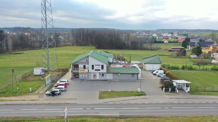 kolneński, Mały Płock, Budynek handlowo-usługowy generujący dochód pasywny