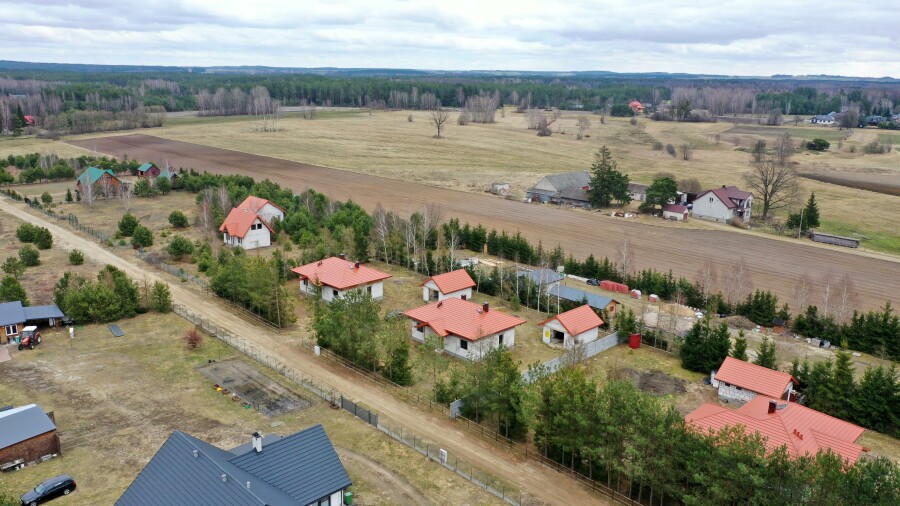 łomżyński, Zbójna, Piasutno Żelazne, Dom w stanie surowym nad rzeką Pisa Piasutno Żelazne