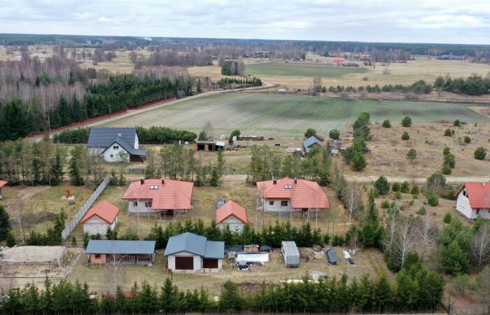 łomżyński, Zbójna, Piasutno Żelazne, Dom w stanie surowym nad rzeką Pisa Piasutno Żelazne