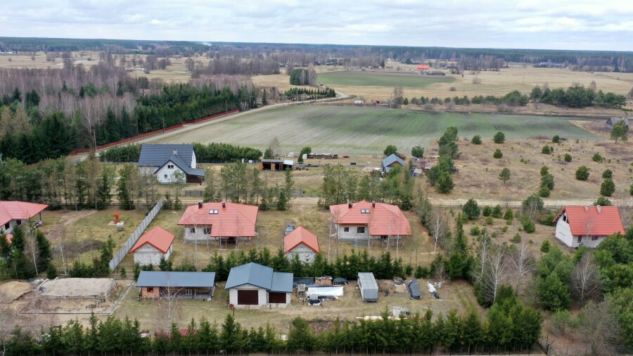 łomżyński, Zbójna, Piasutno Żelazne, Dom w stanie surowym nad rzeką Pisa Piasutno Żelazne