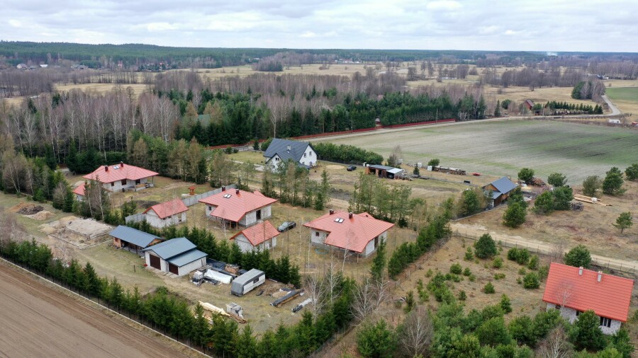 łomżyński, Zbójna, Piasutno Żelazne, Dom w stanie surowym nad rzeką Pisa Piasutno Żelazne