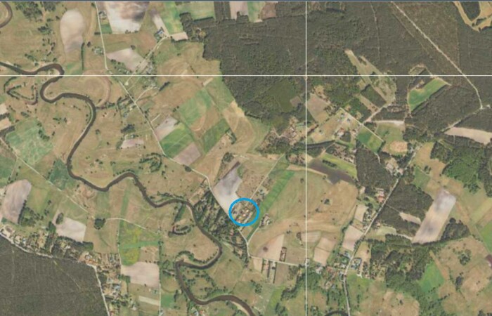 łomżyński, Zbójna, Piasutno Żelazne, Dom w stanie surowym nad rzeką Pisa Piasutno Żelazne