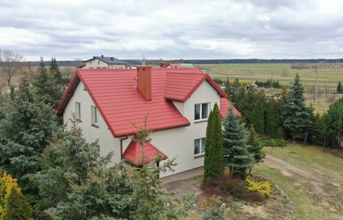 kolneński, Mały Płock, Korzeniste, Dom gotowy do zamieszkania