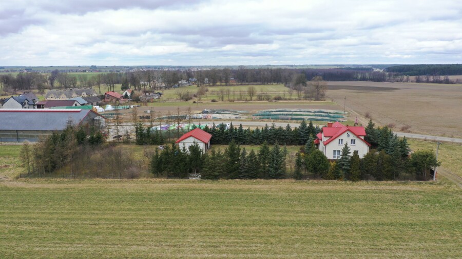 kolneński, Mały Płock, Korzeniste, Dom gotowy do zamieszkania