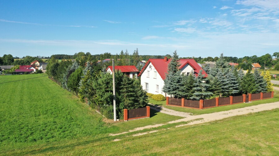 kolneński, Mały Płock, Korzeniste, Dom gotowy do zamieszkania