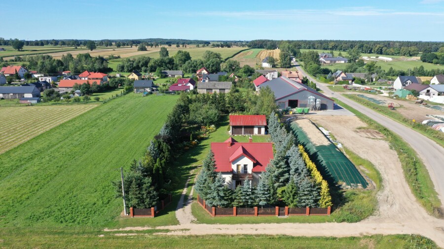kolneński, Mały Płock, Korzeniste, Dom gotowy do zamieszkania