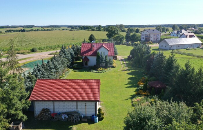 kolneński, Mały Płock, Korzeniste, Dom gotowy do zamieszkania