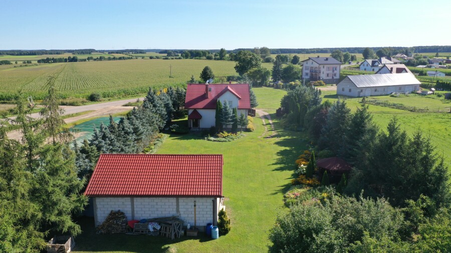kolneński, Mały Płock, Korzeniste, Dom gotowy do zamieszkania
