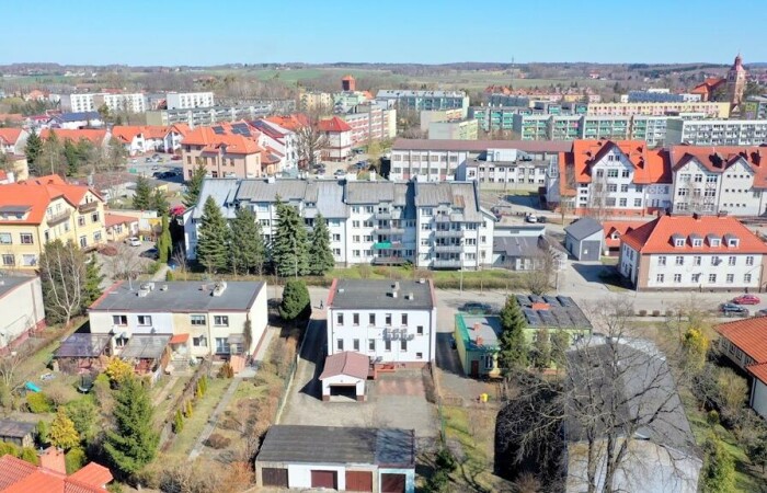 węgorzewski, Węgorzewo, Pionierów, Budynek usługowy w centrum Węgorzewa | po banku | duży potencjał inwestycyjny